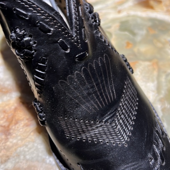 Black shoe boots BCBGirls 81/2 B/381/2 - Picture 5 of 7